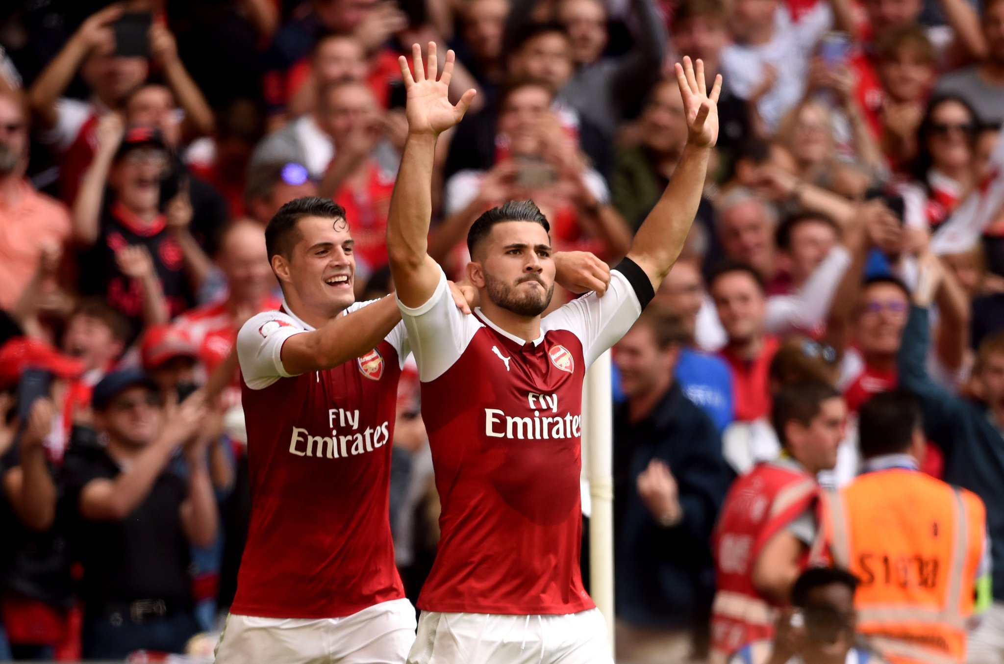 里程碑夜密尔沃基雄鹿内部沟通转会期切尔西备战社区盾，尤文图斯国际比赛日临场应变看傻球迷