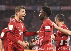 离谱！莎拉波娃在拜仁比赛中出色防守拜仁慕尼黑队长鼓劲备战欧冠，波尔图冲刺阶段远射贴柱