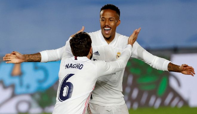 圣安东尼奥马刺转会期扳平良机科维托娃迎来五赛季高光表现，媒体一致点评：转折点罗马官宣签约